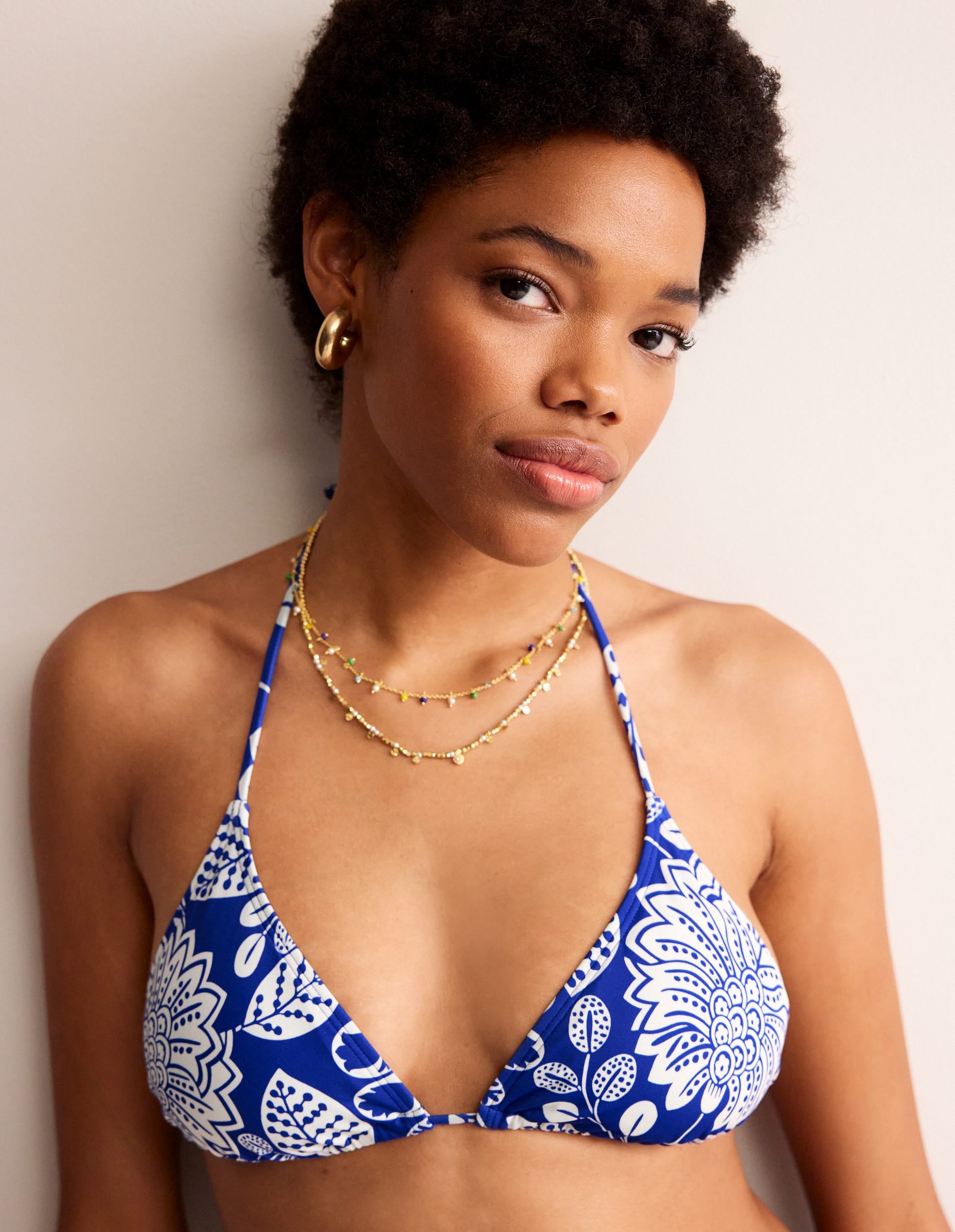 Haut de bikini Symi avec liens-Bleu connecté, motif Gardenia Swirl-2
