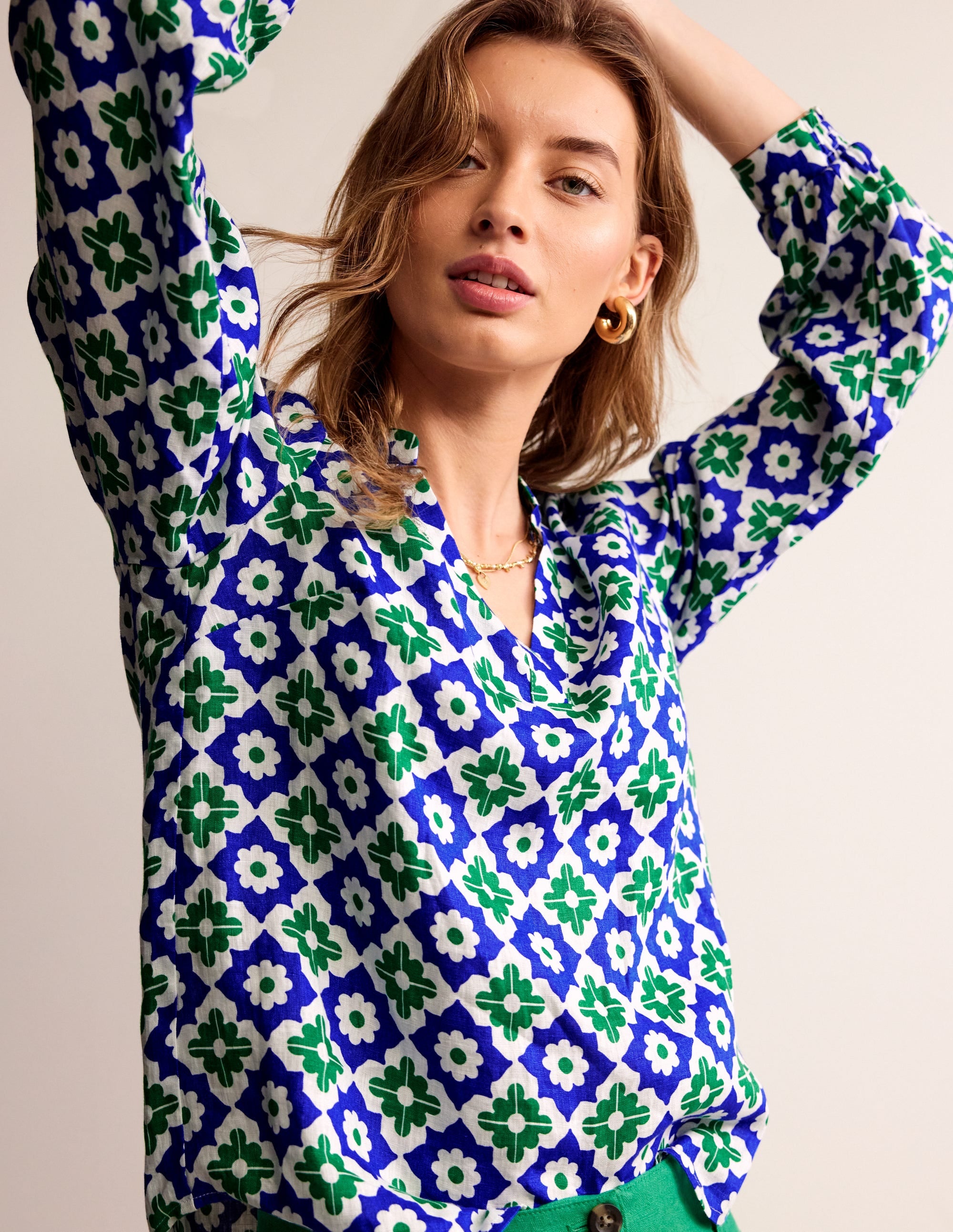 Top Alice en lin-Vert, motif Geometric Stamp - Image 1