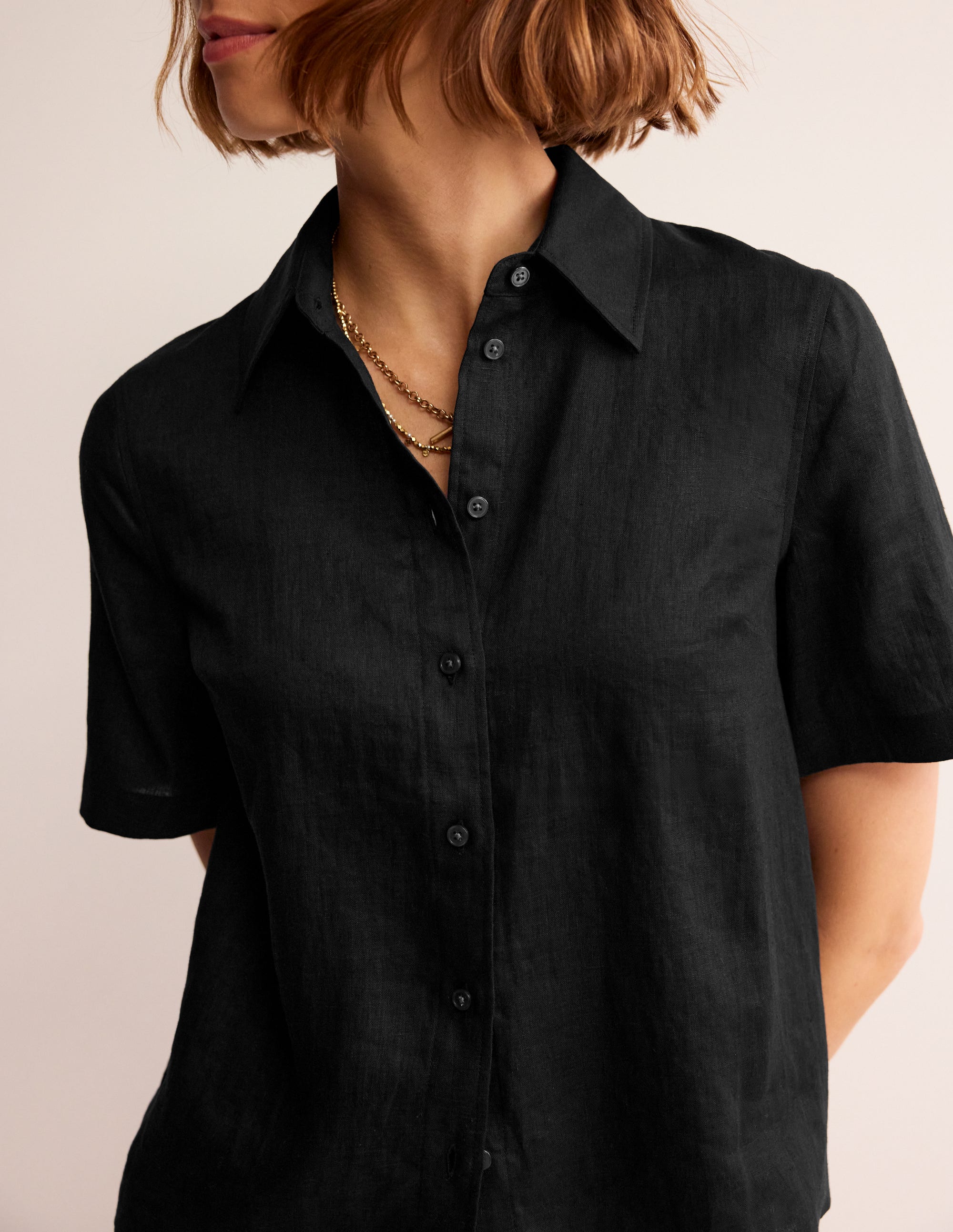 Chemise manches courtes Hazel en lin-Noir - Image 2