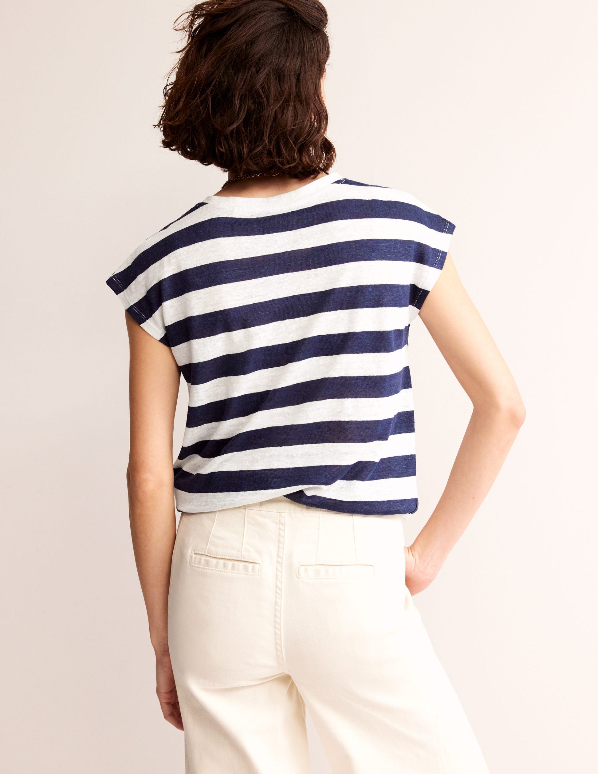 Louisa Leinen-T-Shirt mit Rundhalsausschnitt-Marineblau/Naturweiß, Gestreift-3