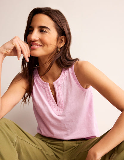 Trim Detail Vest-Sweet Lilac