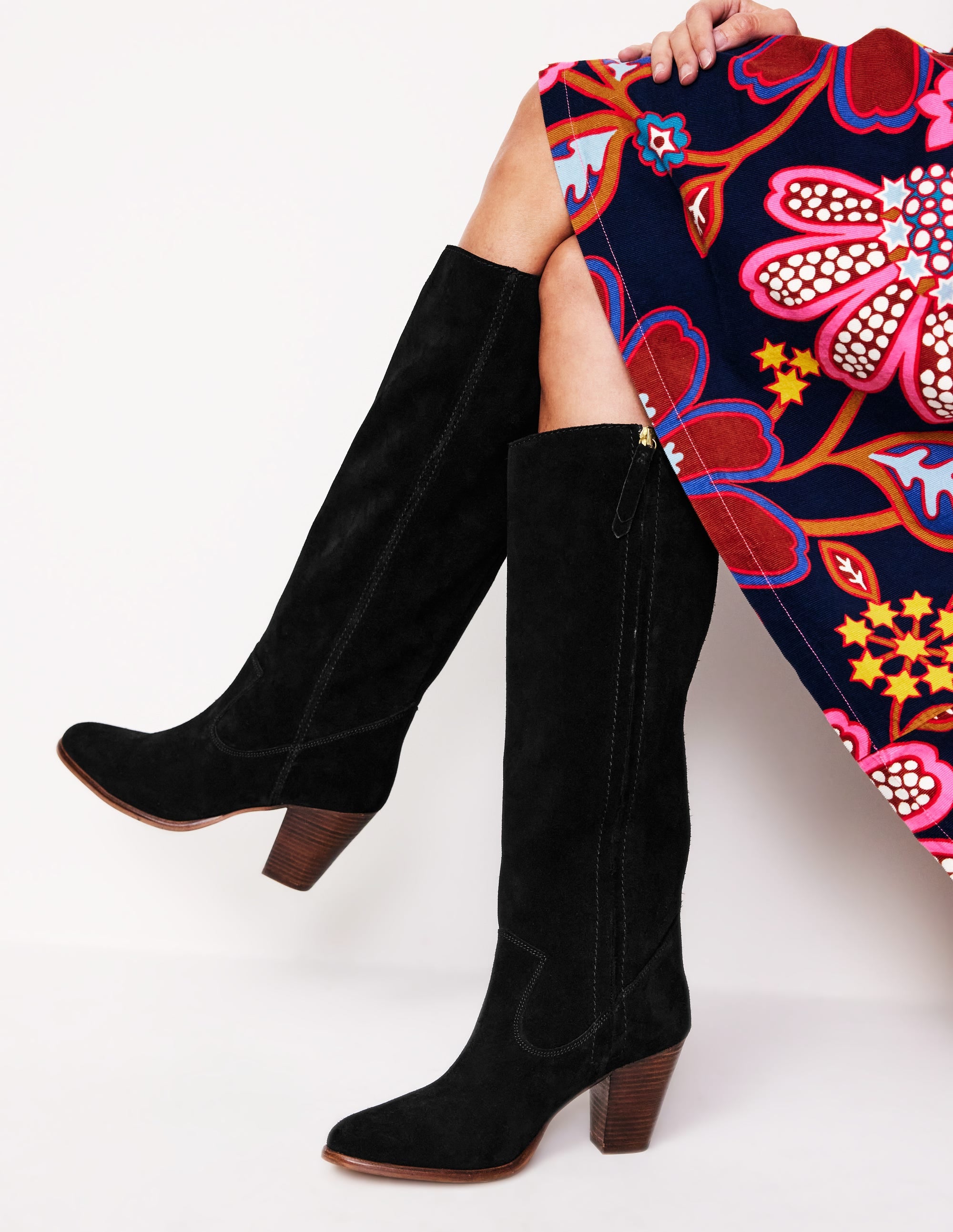 Almond Toe Heeled Knee Boots-Black - Image 1