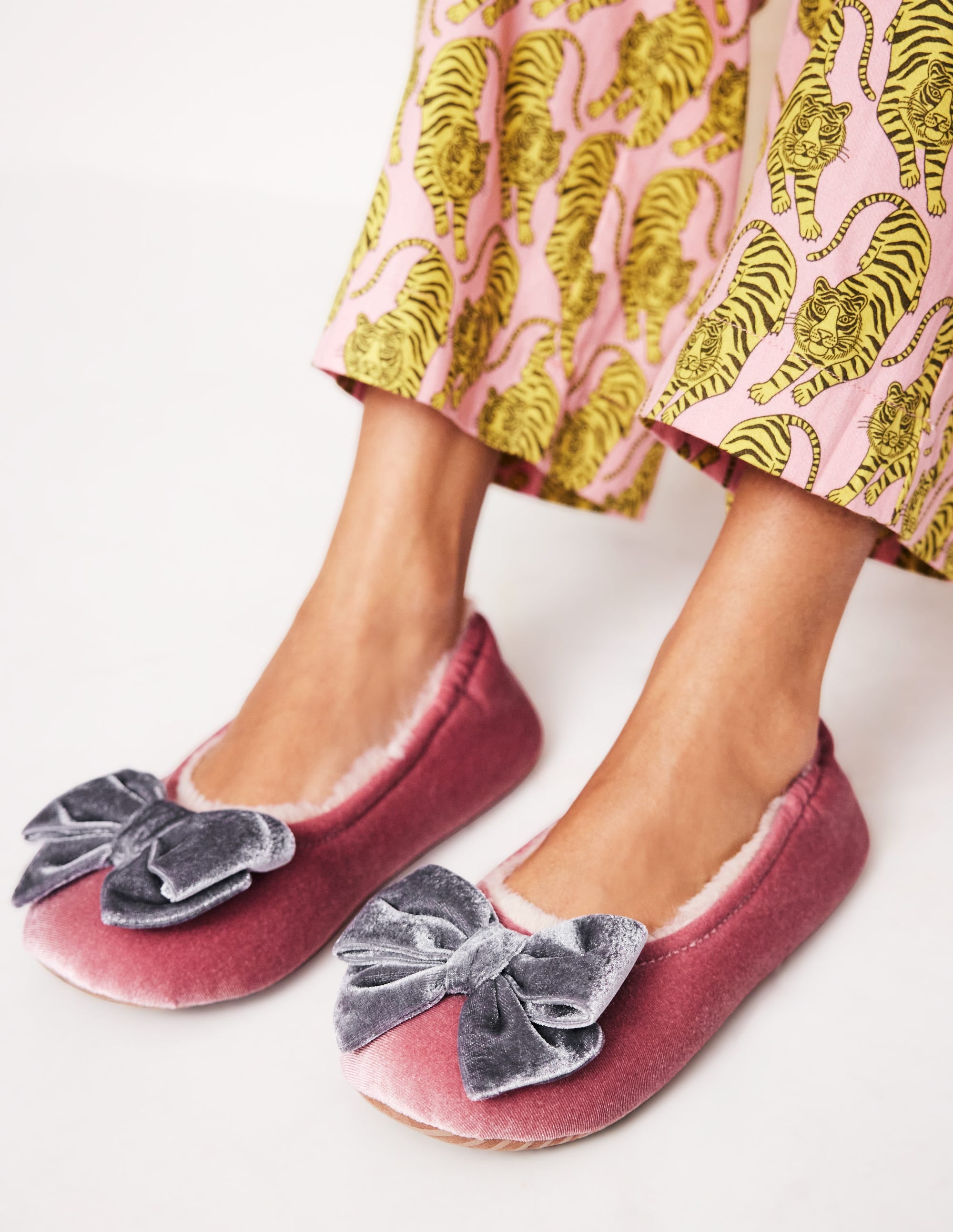 Chaussons à nœuds-Ivory Whales - Image 1