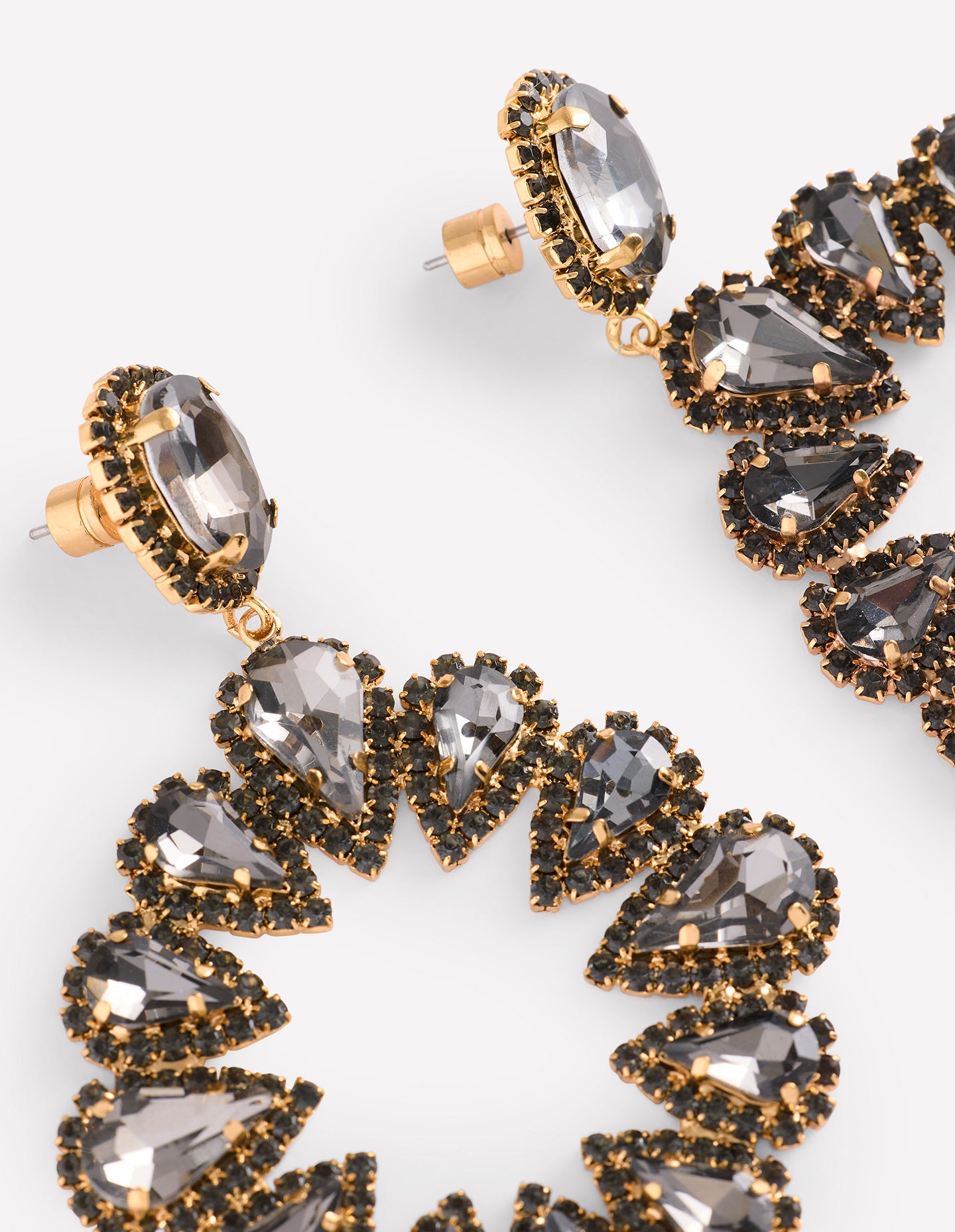 Grandes boucles d'oreilles ornementées-Fumée - Image 4