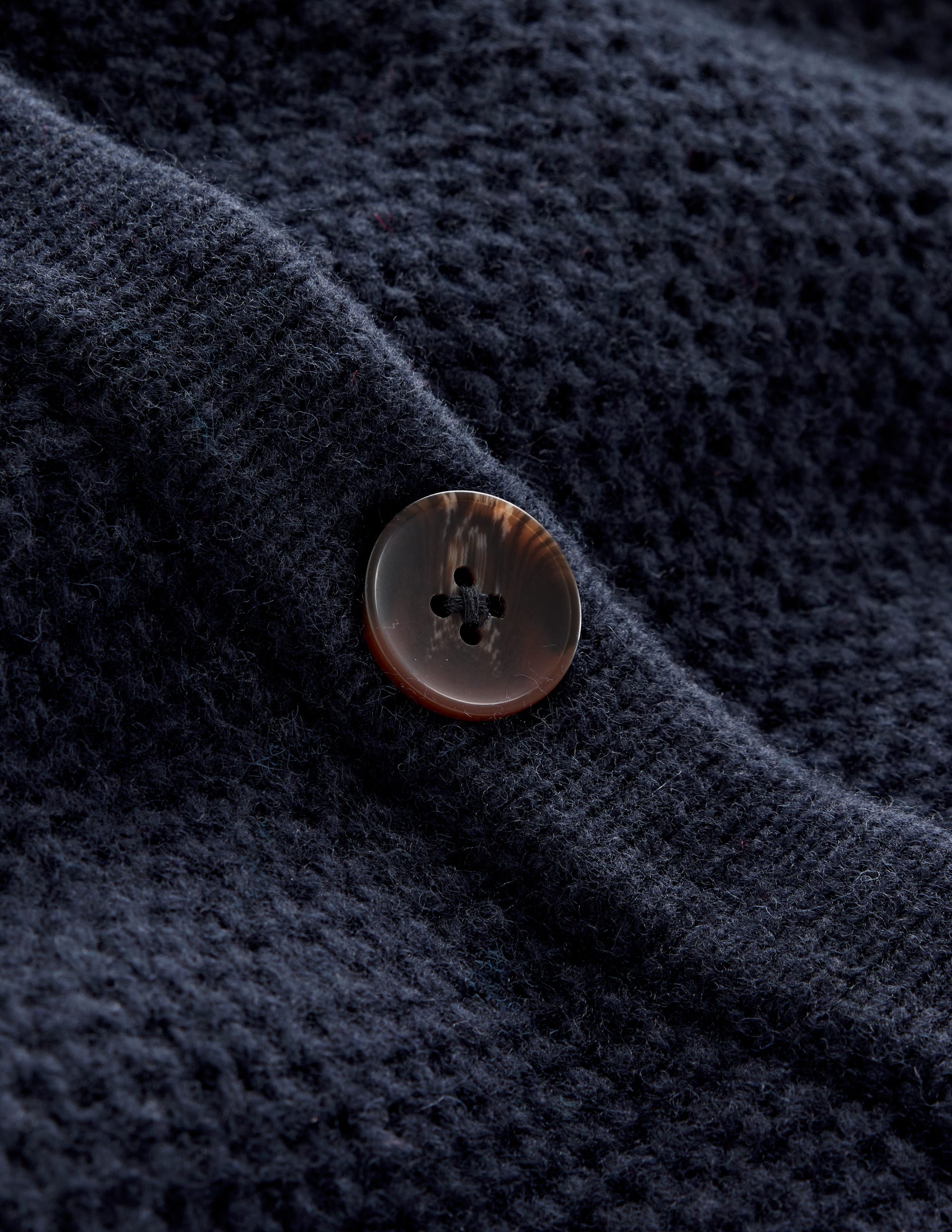 Gilet à maille texturée-Bleu Marine, Petits Pois - Image 6