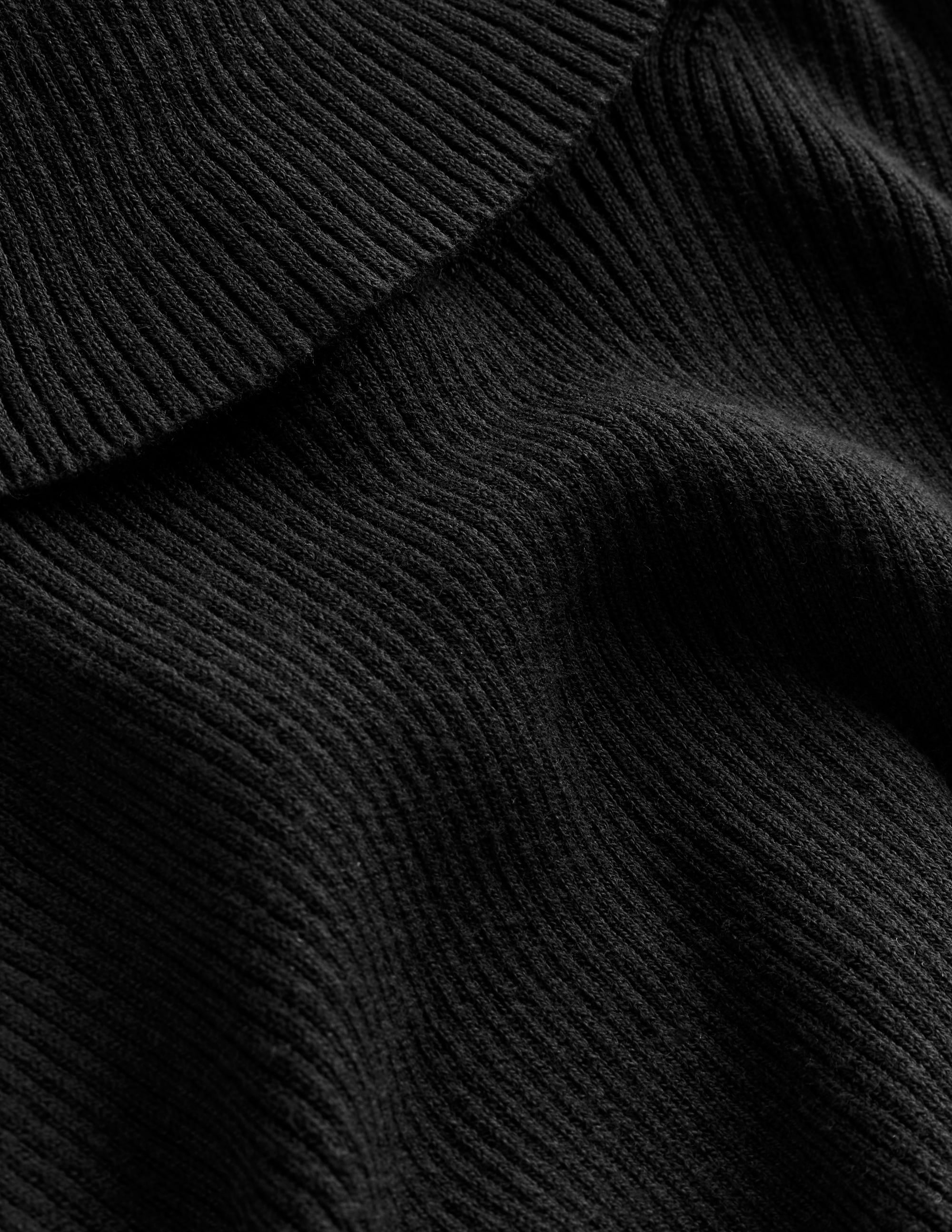 Pull Catriona à col roulé-Noir - Image 6