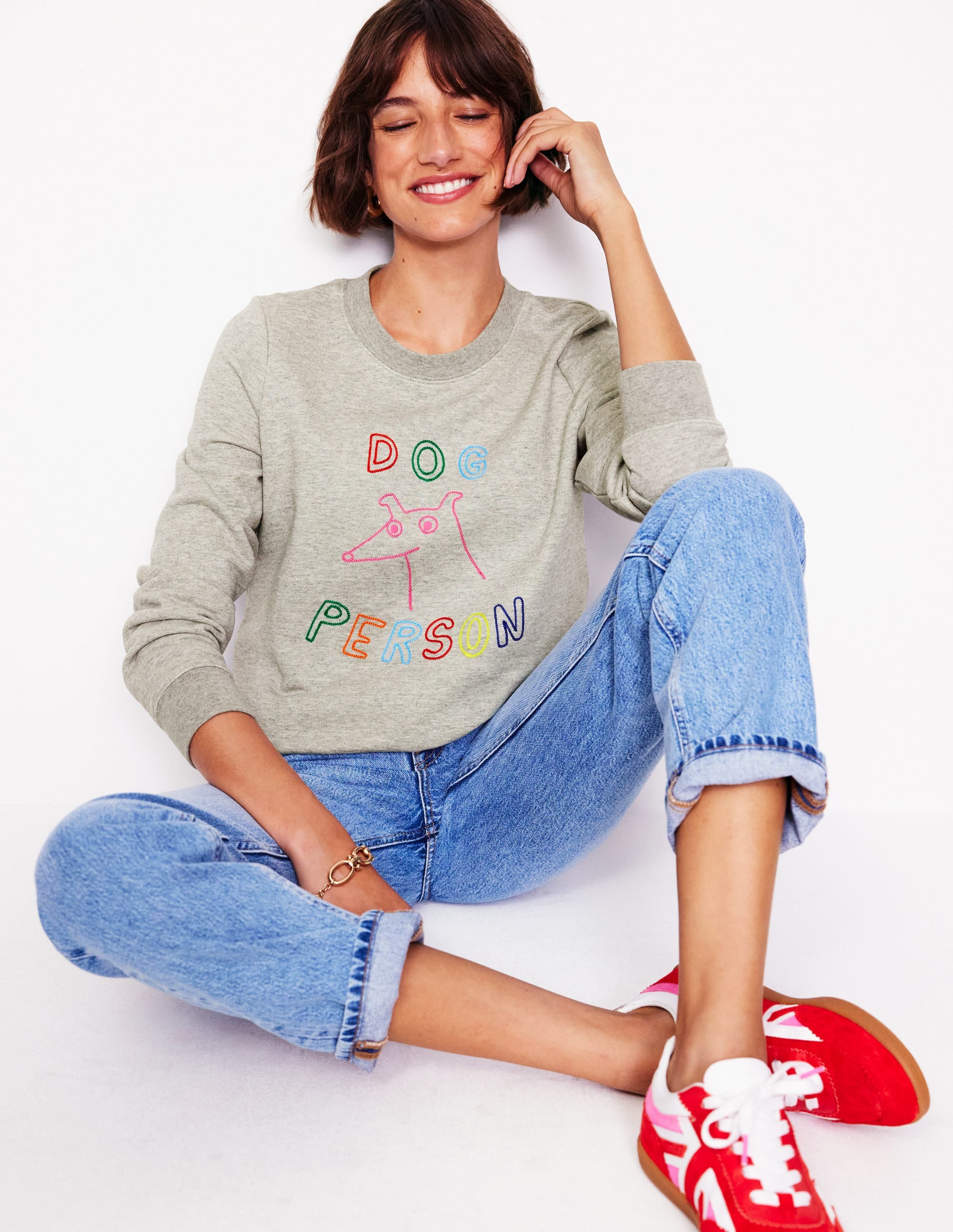Hannah Sweatshirt mit Stickerei-Grau Meliert, Hund Person - Image 1