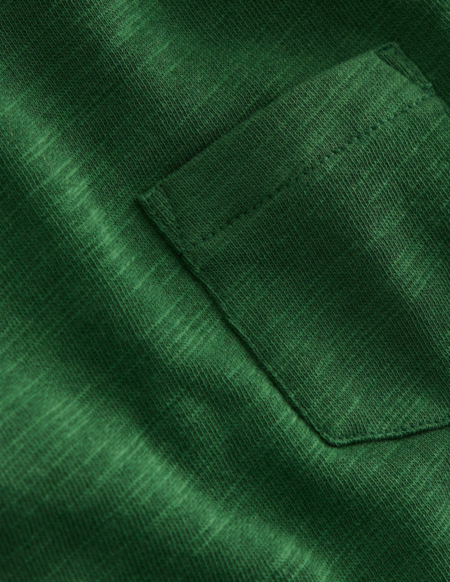 Kuscheliges, mittelschweres Langarmshirt-Kieferngrün