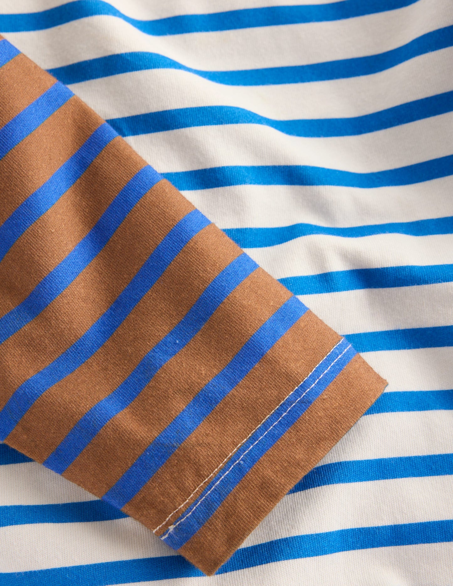 Breton-T-Shirt-Cognac/Leuchtendes Blau