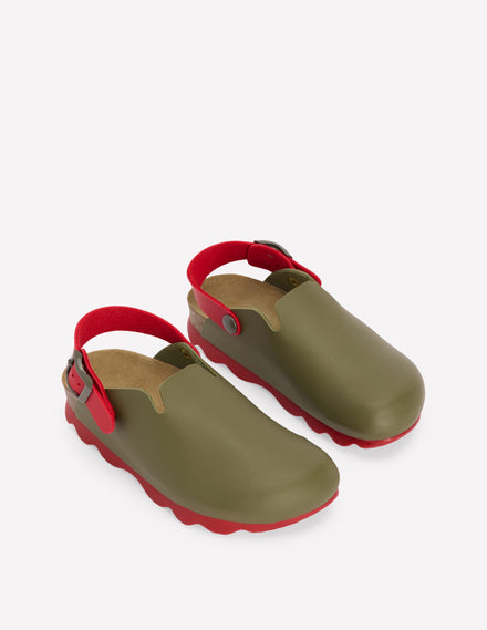 Clogs in Blockfarben-Flaschengrün