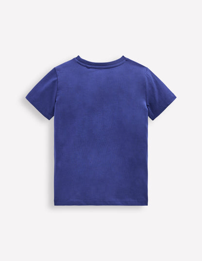 Im Dunkeln leuchtendes T-Shirt-Dämmerungsblau Piratenschiff