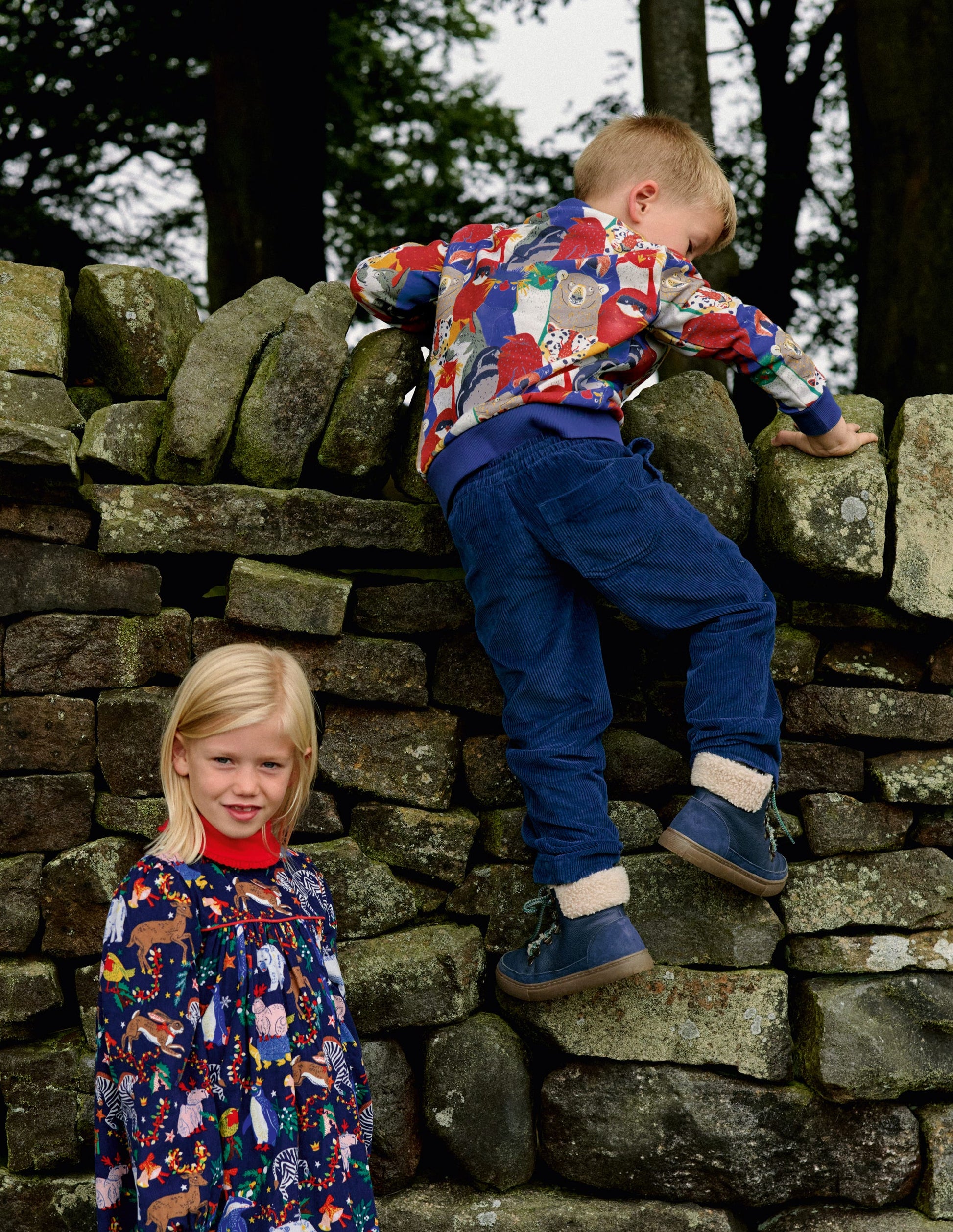Bedrucktes Sweatshirt für den Alltag-Bunt Tiere der Arktis-2