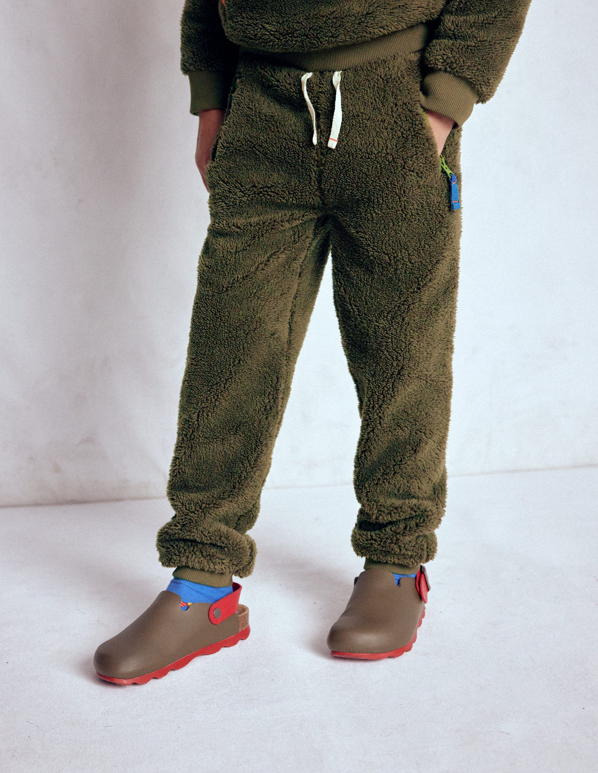 Jogginghose aus Fleece-Blasses Khaki - Image 2