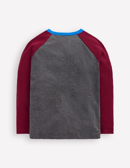 Raglan-Oberteil aus Waffel-Mix-Anthrazit Meliert/Rumbarot-5