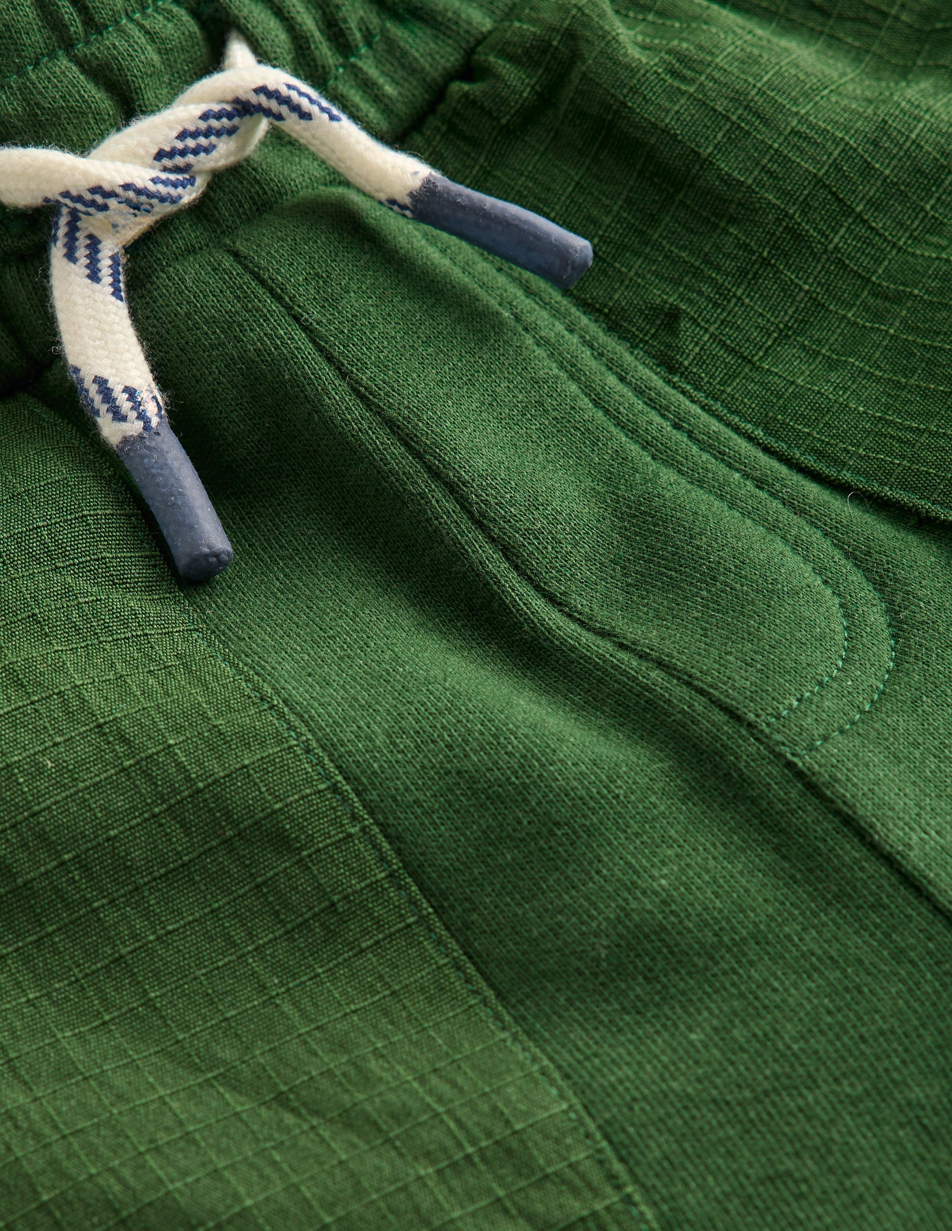 Jogginghose mit verstärktem Knie-Piniengrün, aus reißfestem Material-6