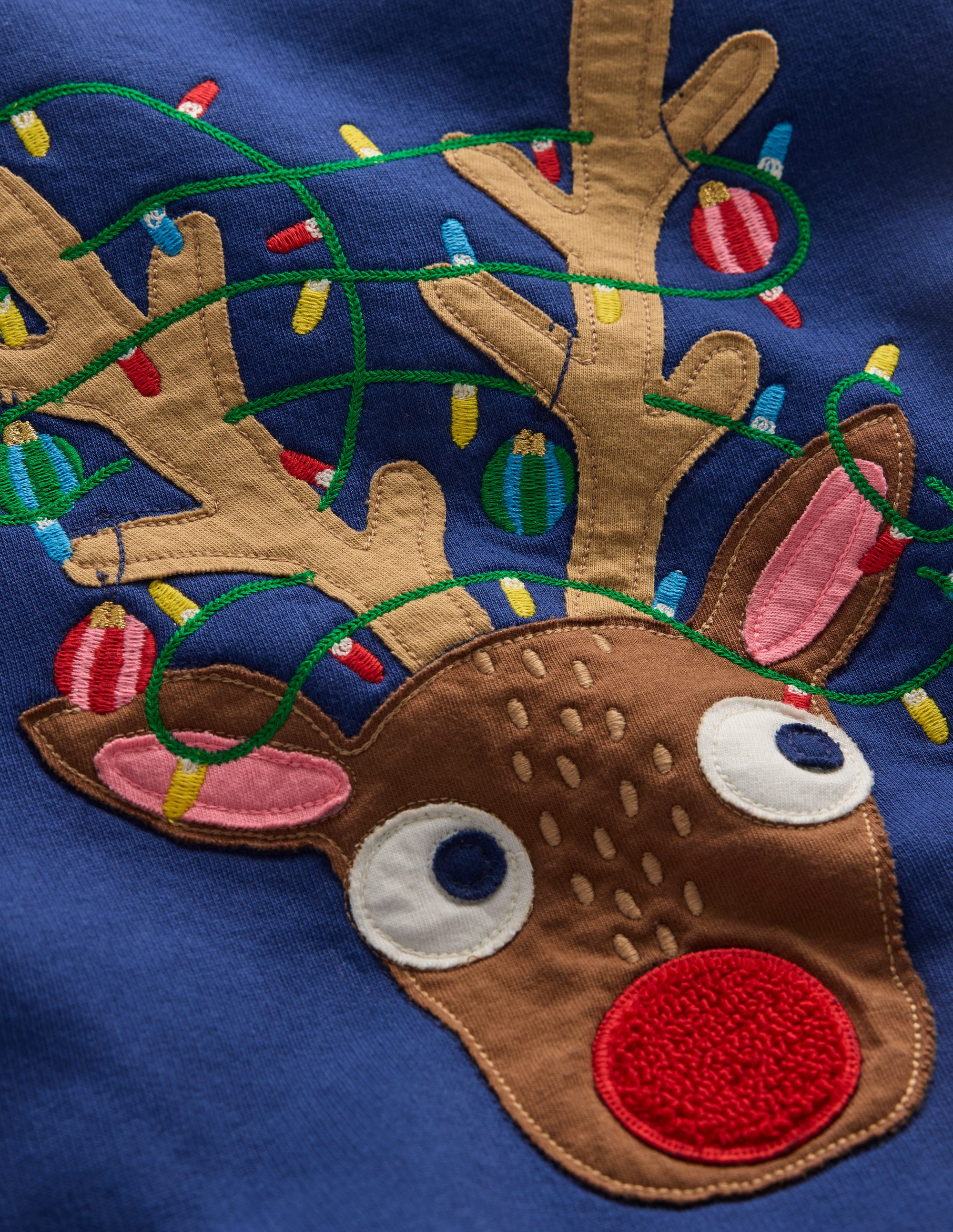 Kuscheliges, festliches Sweatshirt-Rentier - Image 3
