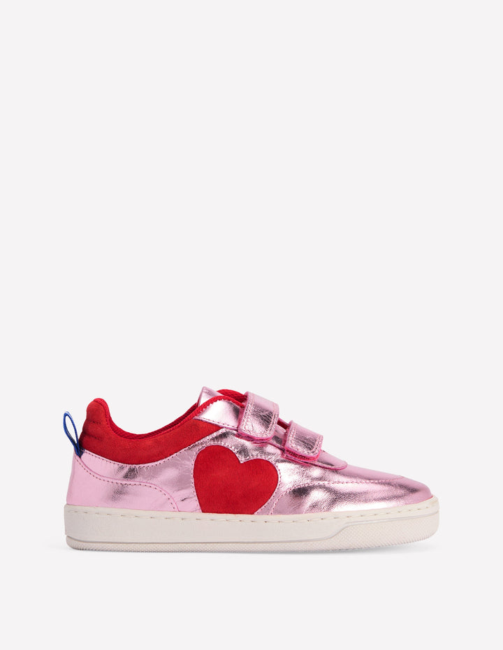 Niedrige Sneaker mit Blockfarben-Metallic-Pink Herz