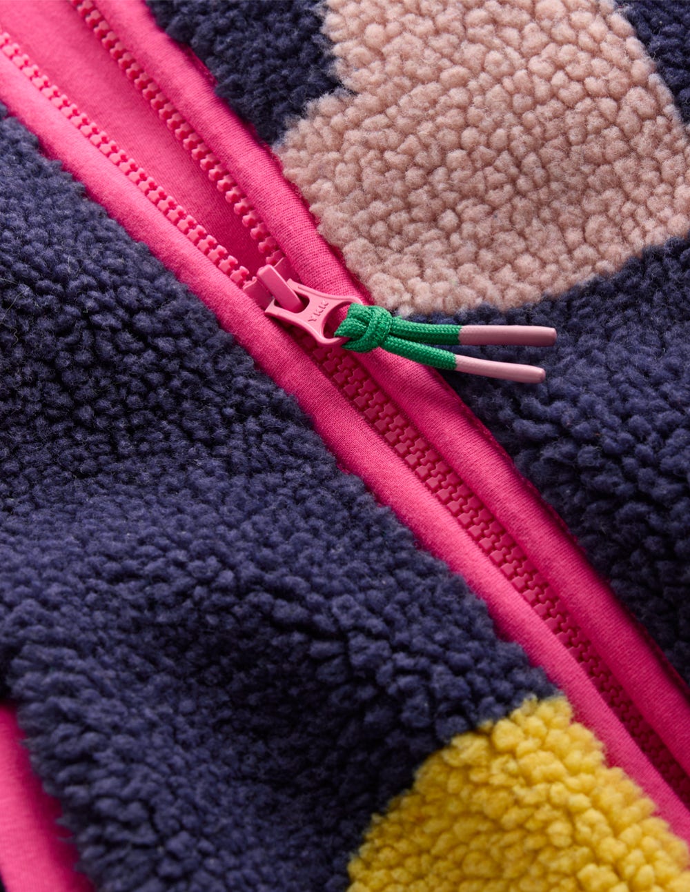 Eden Teddyfelljacke mit durchgehendem Reißverschluss-Steuerbordblau Bunte Herzen-3