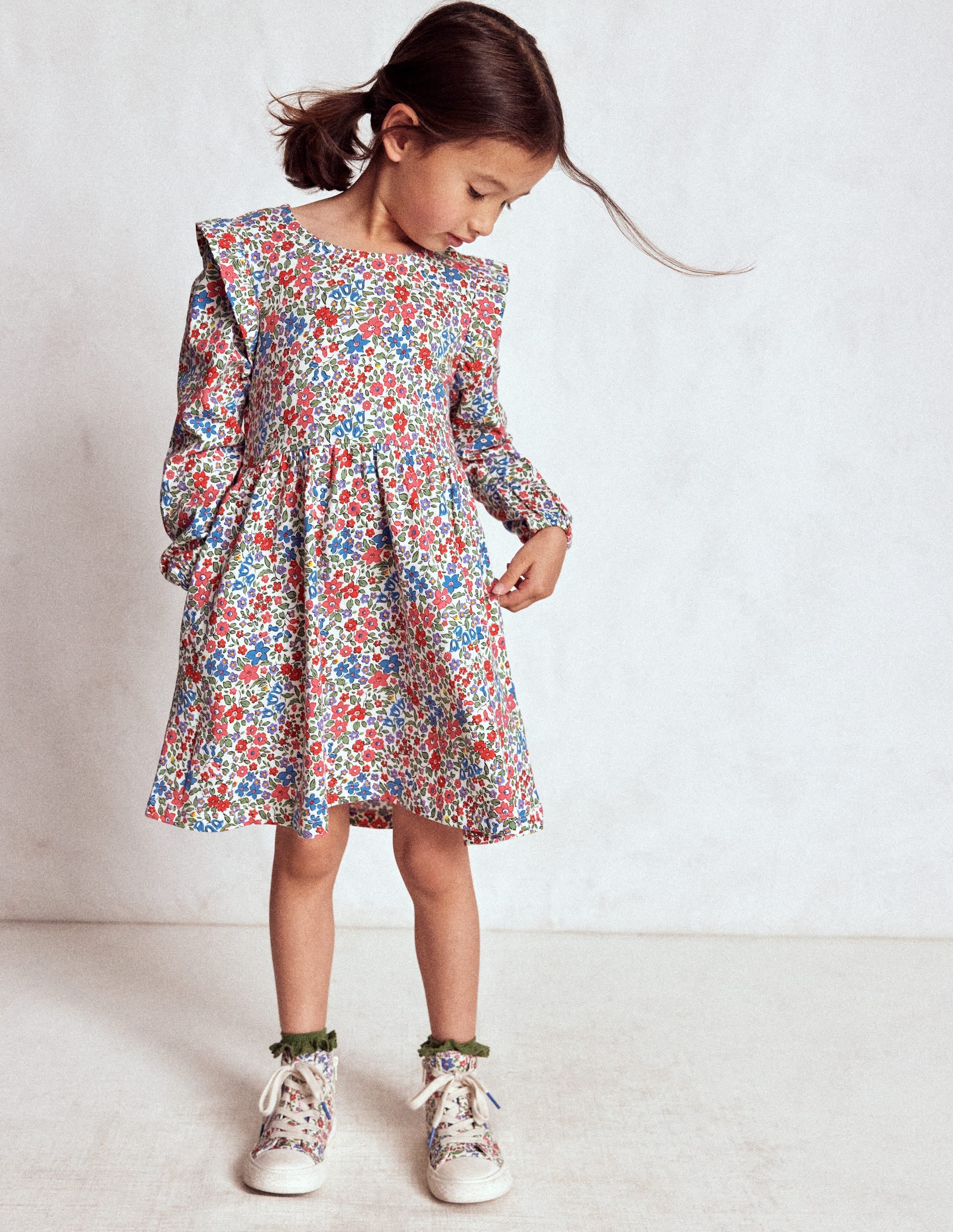 Posie Langärmliges Jerseykleid-Rosarot Blumenbeet - Image 1