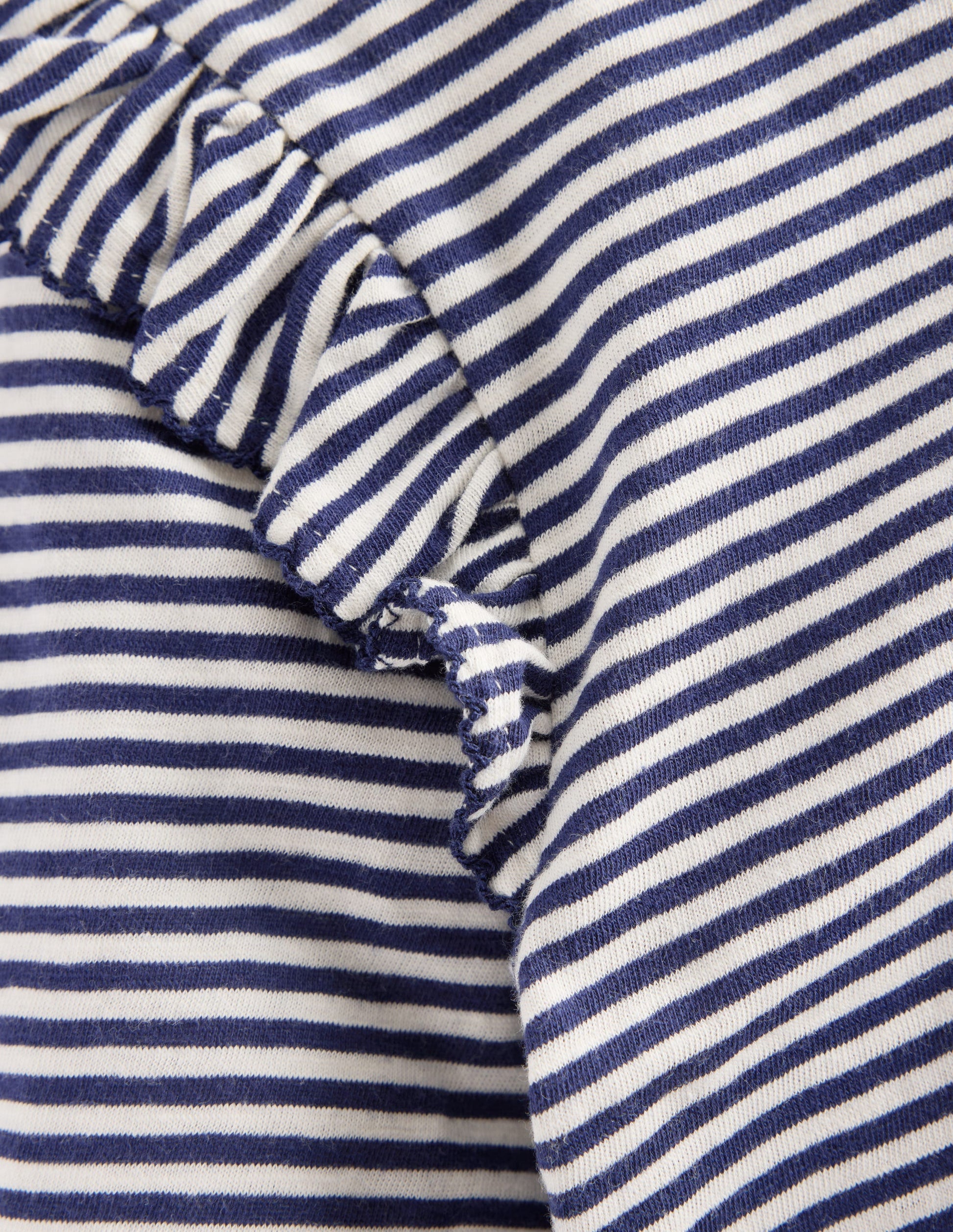 Oberteil aus Flammgarn mit Rüschenärmeln-Sanftes Naturweiß/Schuluniform-Marineblau-7