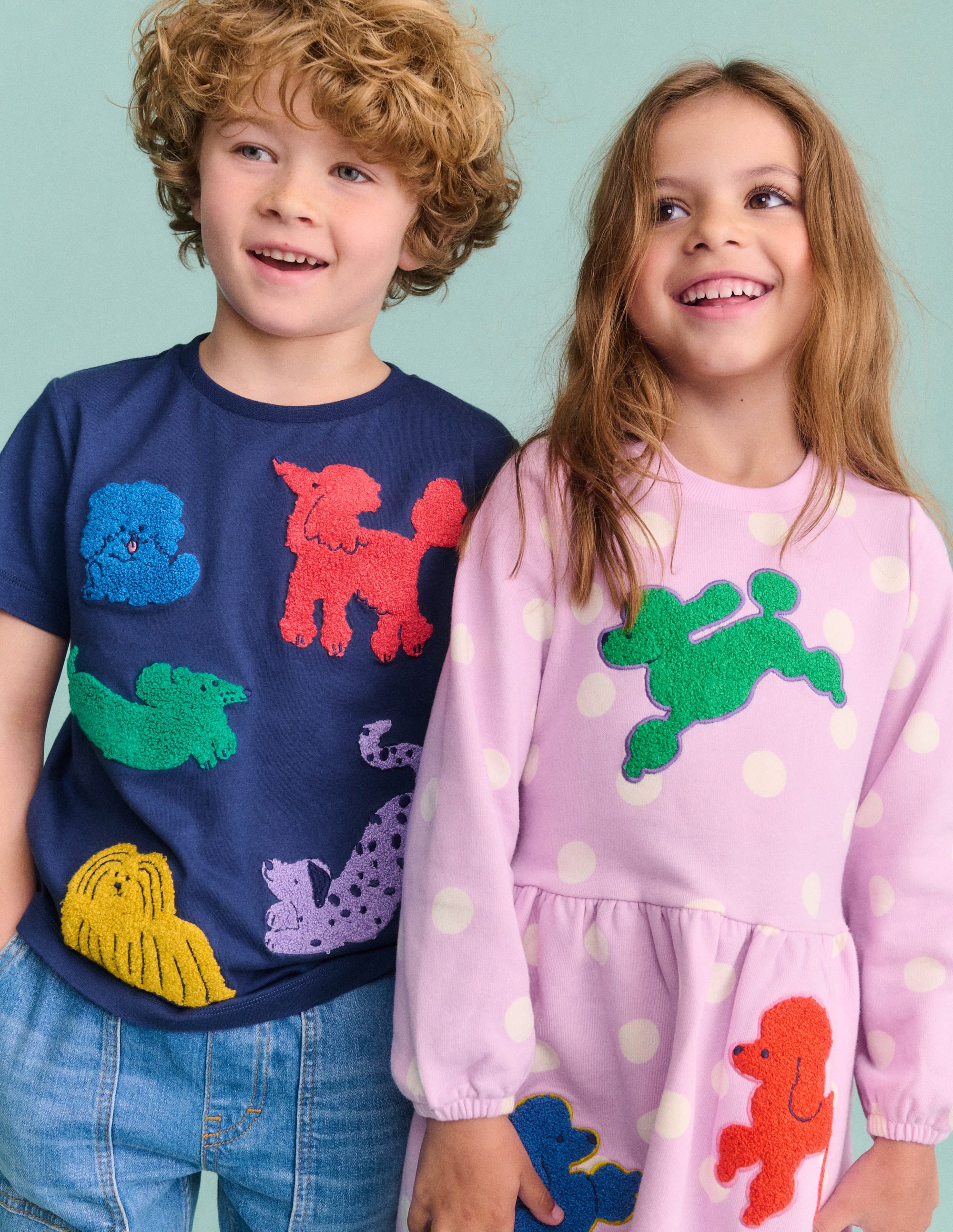 Robe-sweat en bouclé à appliqué-Chiens à pois lilas sucré - Image 5