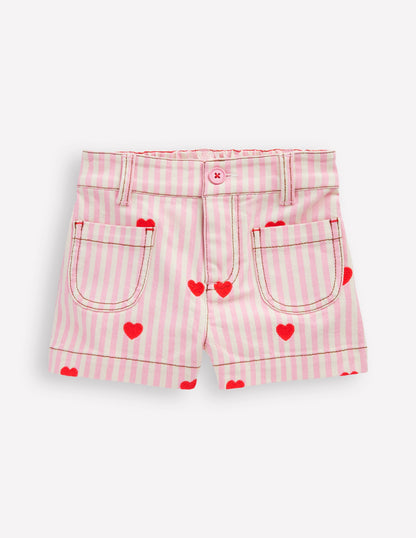 Shorts mit aufgesetzten Taschen-Kaugummirosa/Naturweiß Herzen