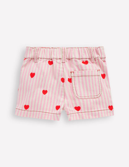 Shorts mit aufgesetzten Taschen-Kaugummirosa/Naturweiß Herzen