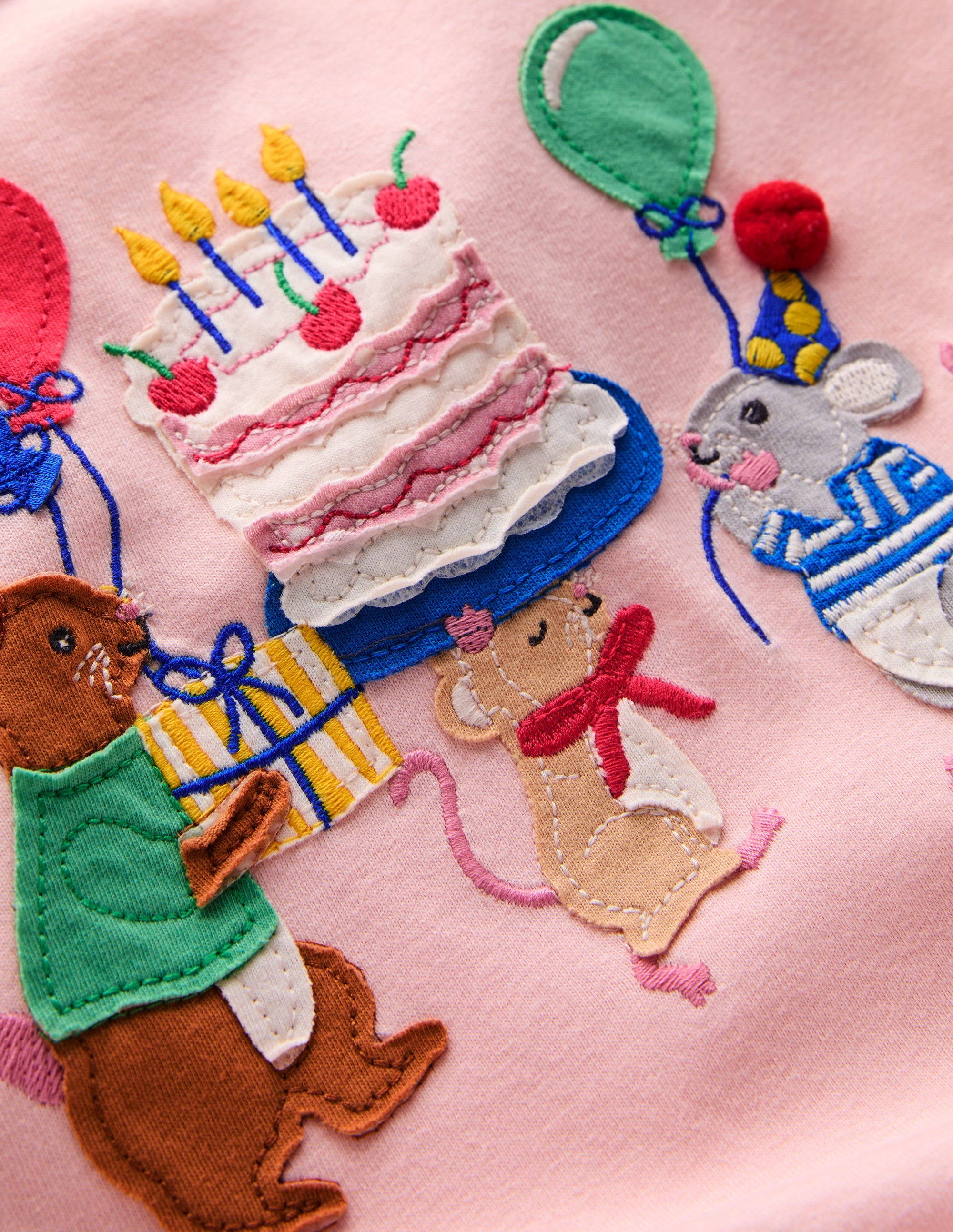 Top à manches bouffantes et appliqué-Rose craie, amis d'anniversaire - Image 3