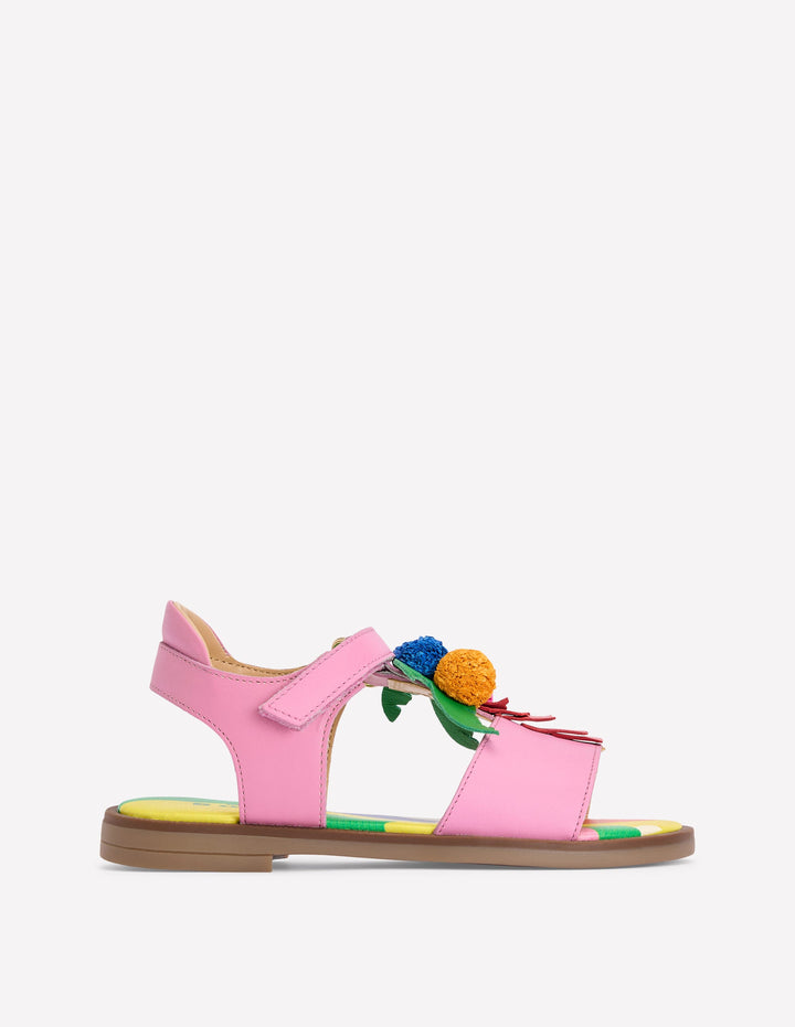 Lustige Ledersandalen-Dschungel