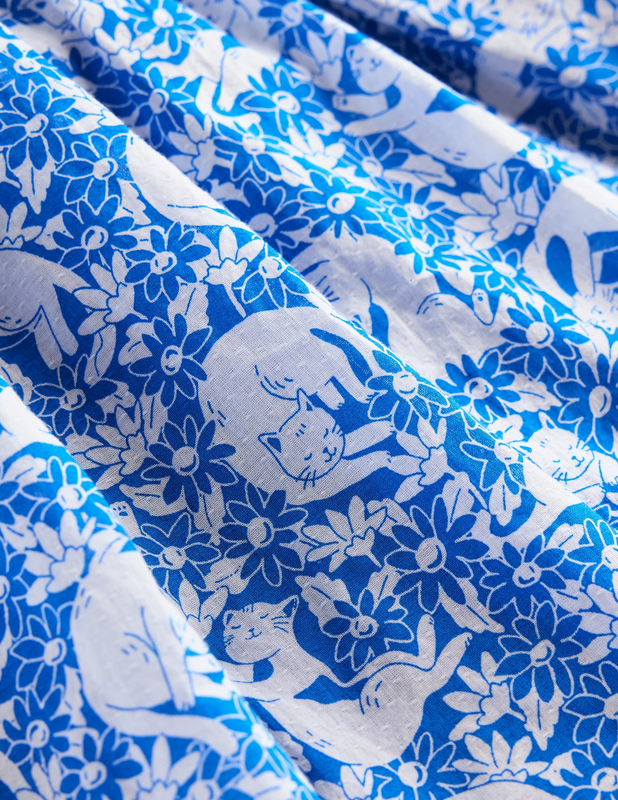 Luna Gewebtes Kleid mit Rüschenträgern-Eisvogelblau Kätzchen Wiese - Image 3
