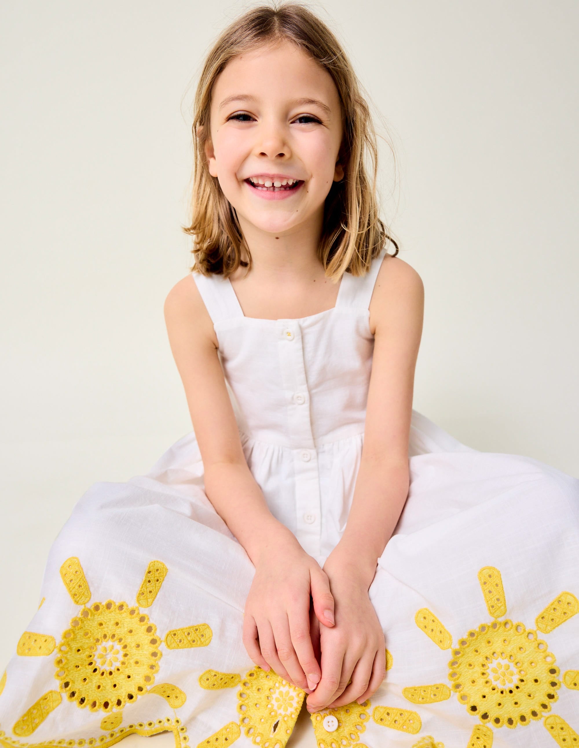 Remy Kleid mit durchgehender Knopfleiste-Naturweiß, Sonnenschein - Image 1
