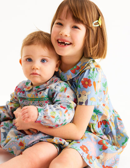 Robe en jersey fun avec poche en cœur-Motif Spring Meadow bleu brumeux