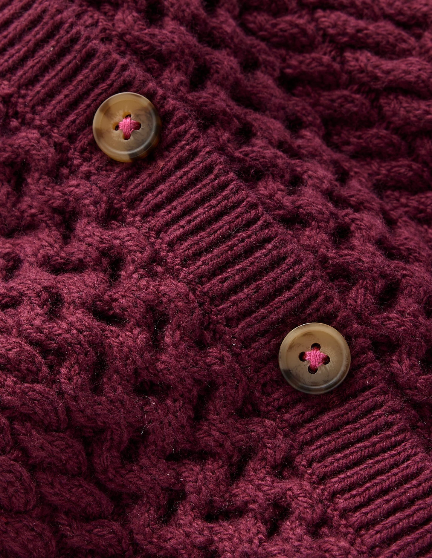 Strickjacke mit Zopfmuster-Pflaume