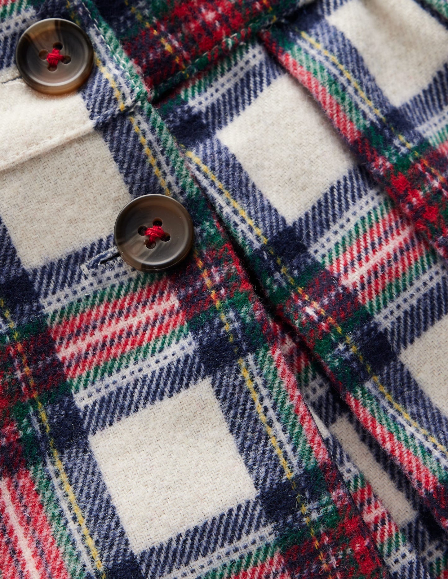 Durchgehend gefütterter Kilt mit Knöpfen-Rot und Sanftes Naturweiß Schottenmuster