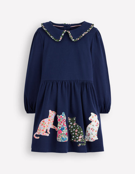 Hübsches Jerseykleid mit Applikation-Schuluniform-Marineblau Katzen