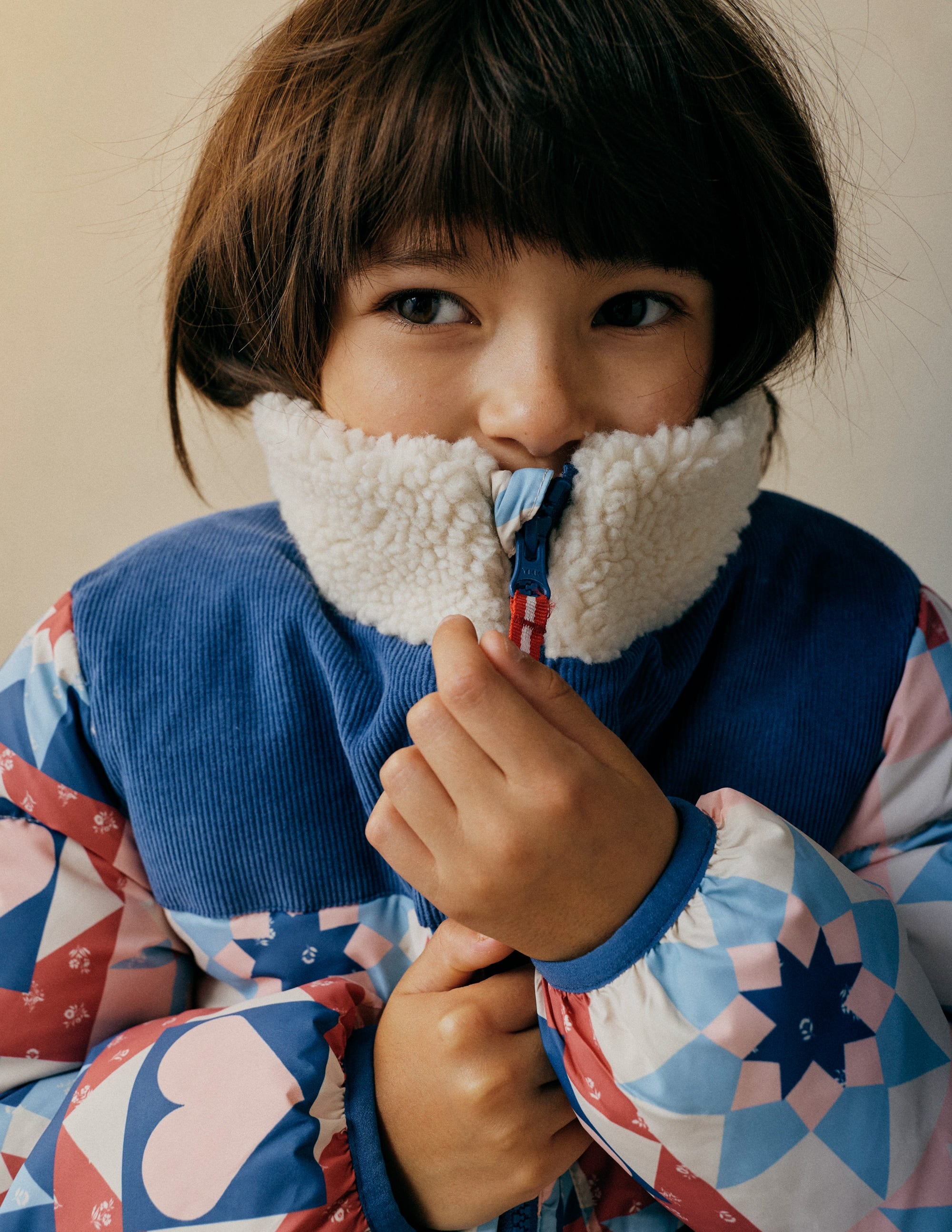 Kuschelige Pufferjacke-Alaskablau Patchwork - Image 1