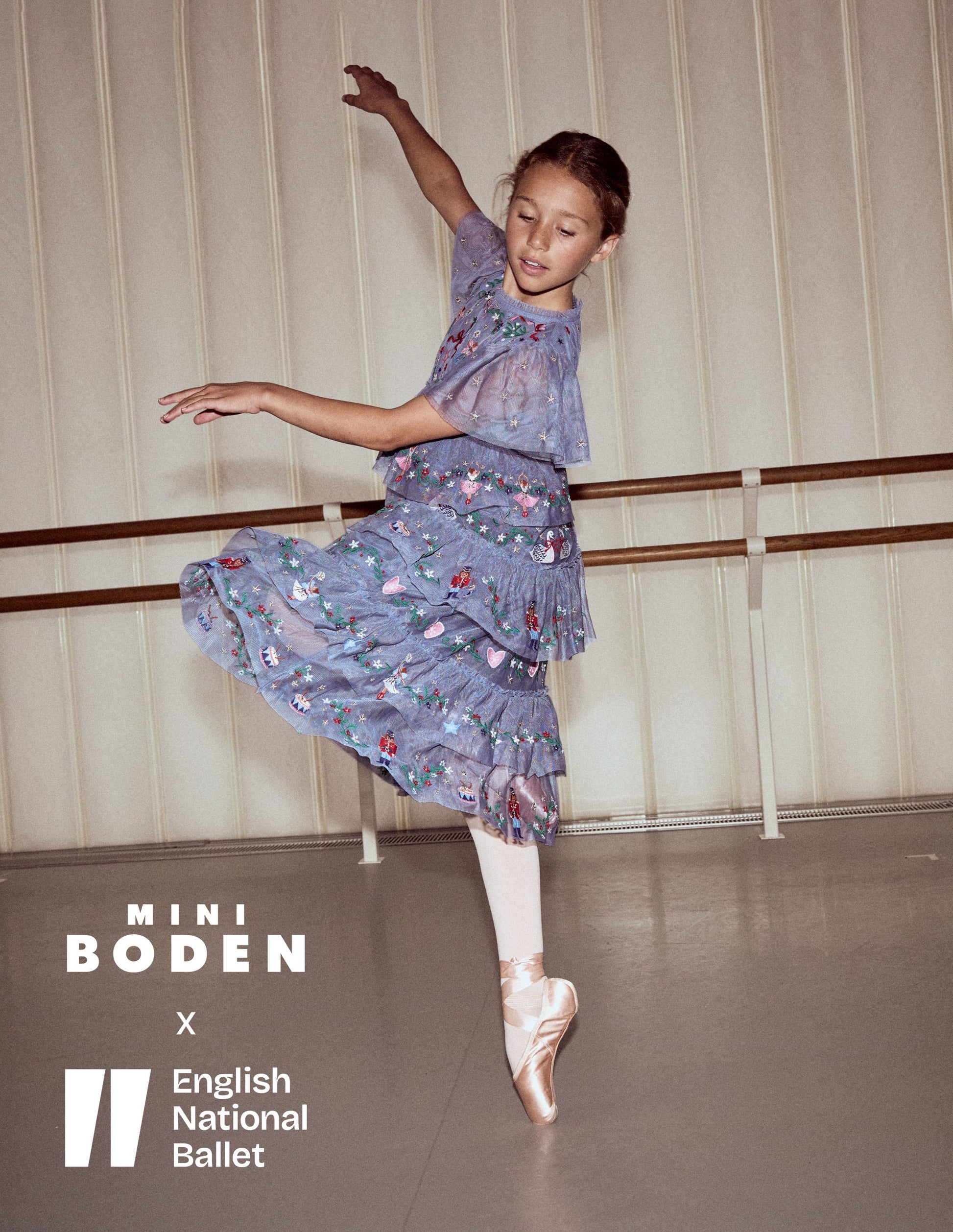 Besticktes Tüll-Rüschenkleid-Elektrisierendes Blau Stickerei-1