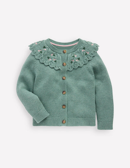 Strickjacke mit bestickter Passe-Csarite/Grün