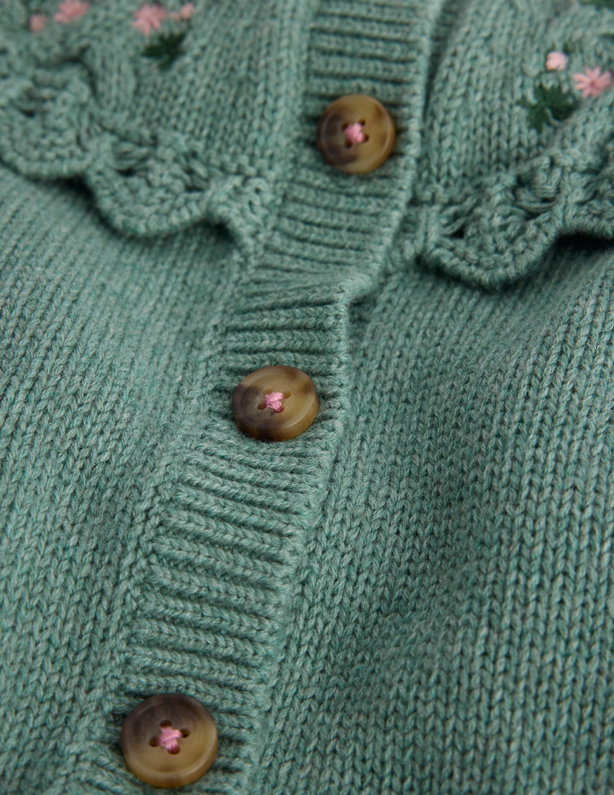 Strickjacke mit bestickter Passe-Csarite/Grün - Image 3