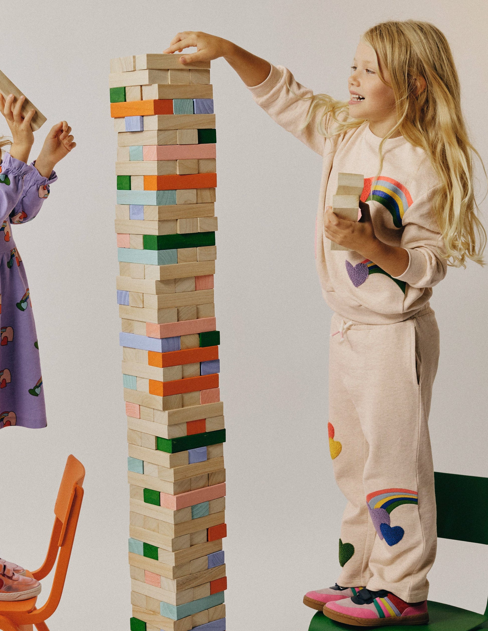 Robe en jersey à manches blousantes-Motif Love Rainbow violet-1