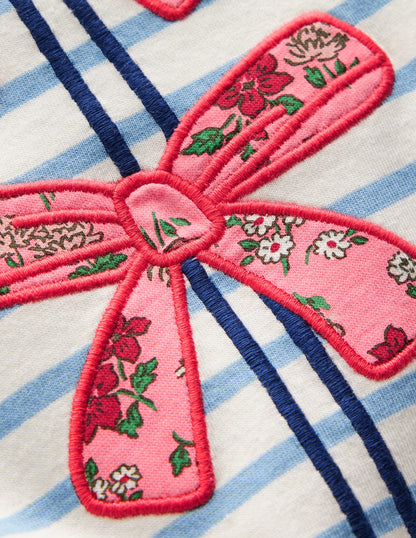 Langarmshirt mit Puffärmeln und Applikation-Sanftes Naturweiß/Gletscherblau-5