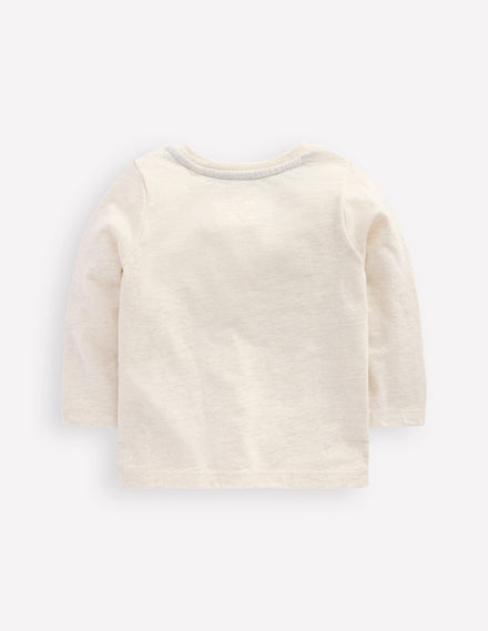 Langärmliges T-Shirt mit Applikation-Haferbeige Mammut