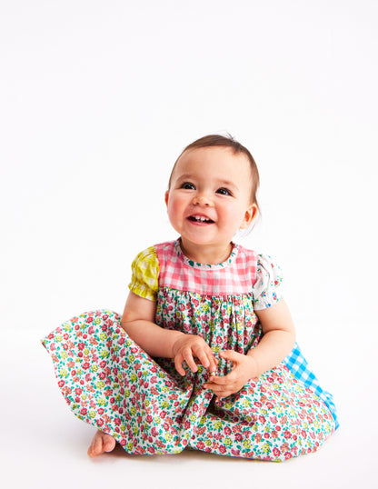 Gerafftes, gewebtes Kleid-Kuddelmuddel Bunt