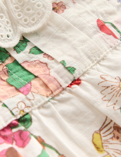 Rüschenkleid mit Lochstickerei-Kokosnussmilch Feen
