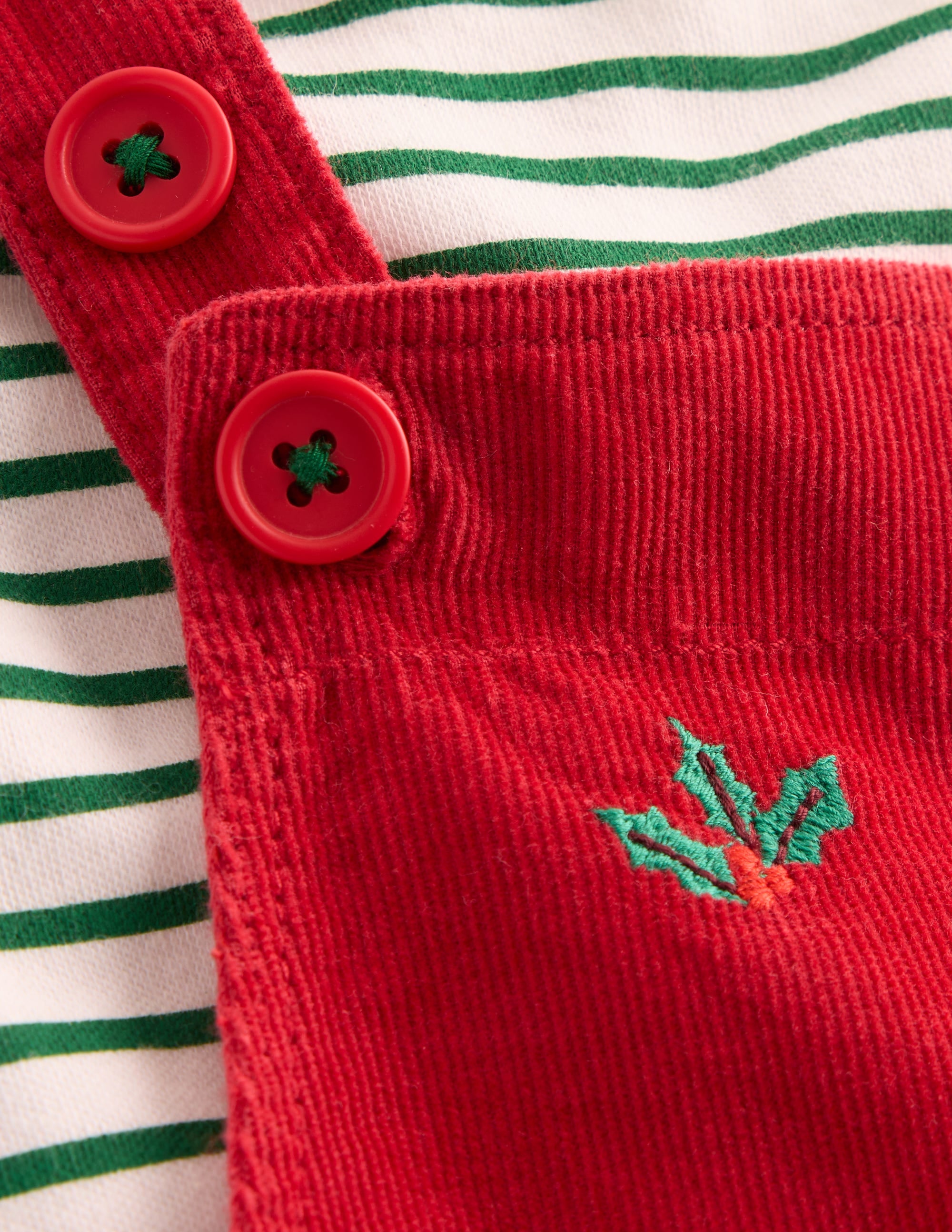 Originelles Set mit Cord-Latzhose-Rot Weihnachtsstickerei - Image 3