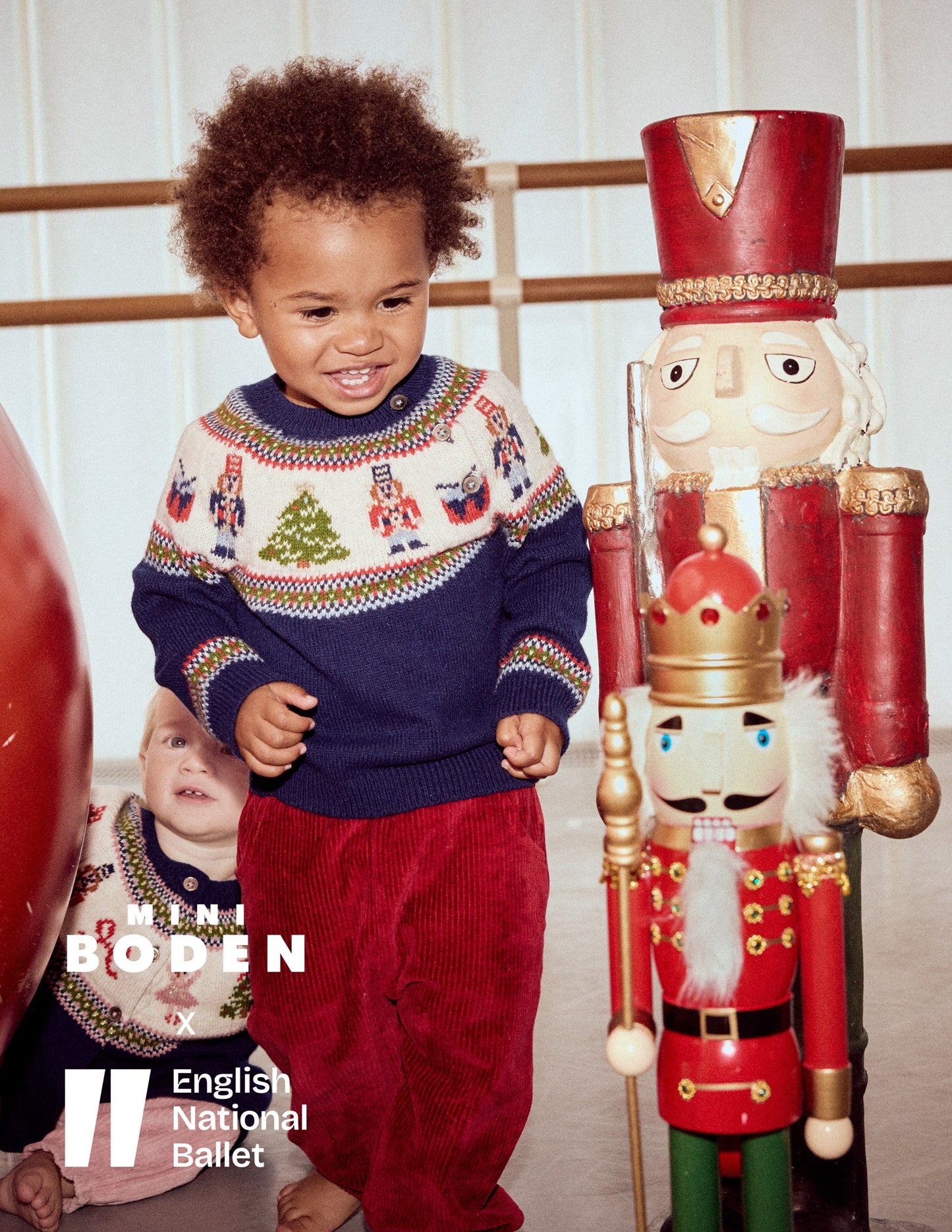 Fair-Isle-Pullover-Schuluniform-Marineblau Nussknacker