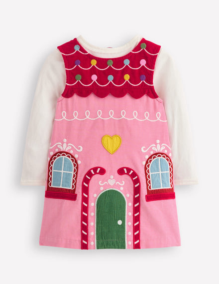 Originelles Cordkleid im Set-Lebkuchenhaus