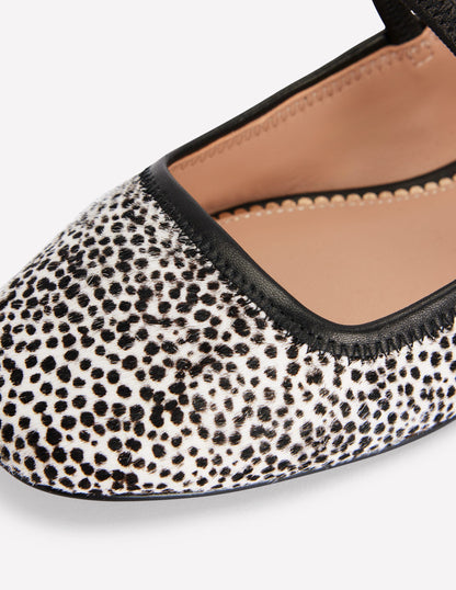 Thea Mary-Jane-Ballerinas-Dalmatiner Pony-4