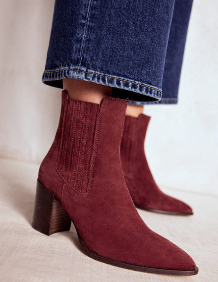 Legere Stiefeletten mit spitzer Zehenpartie-Oxblood