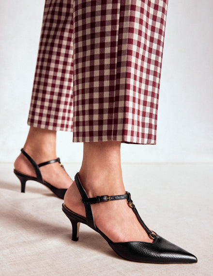 Spitze Absatzschuhe mit T-Steg-Schwarz